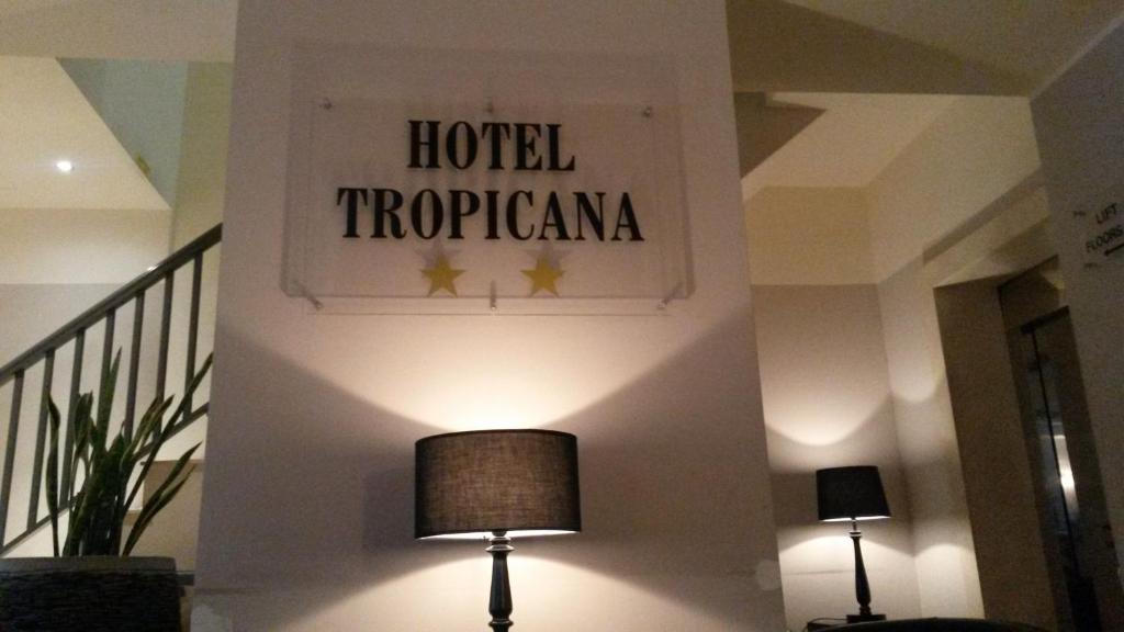 Tropicana Hotel St. Julian's Exterior foto