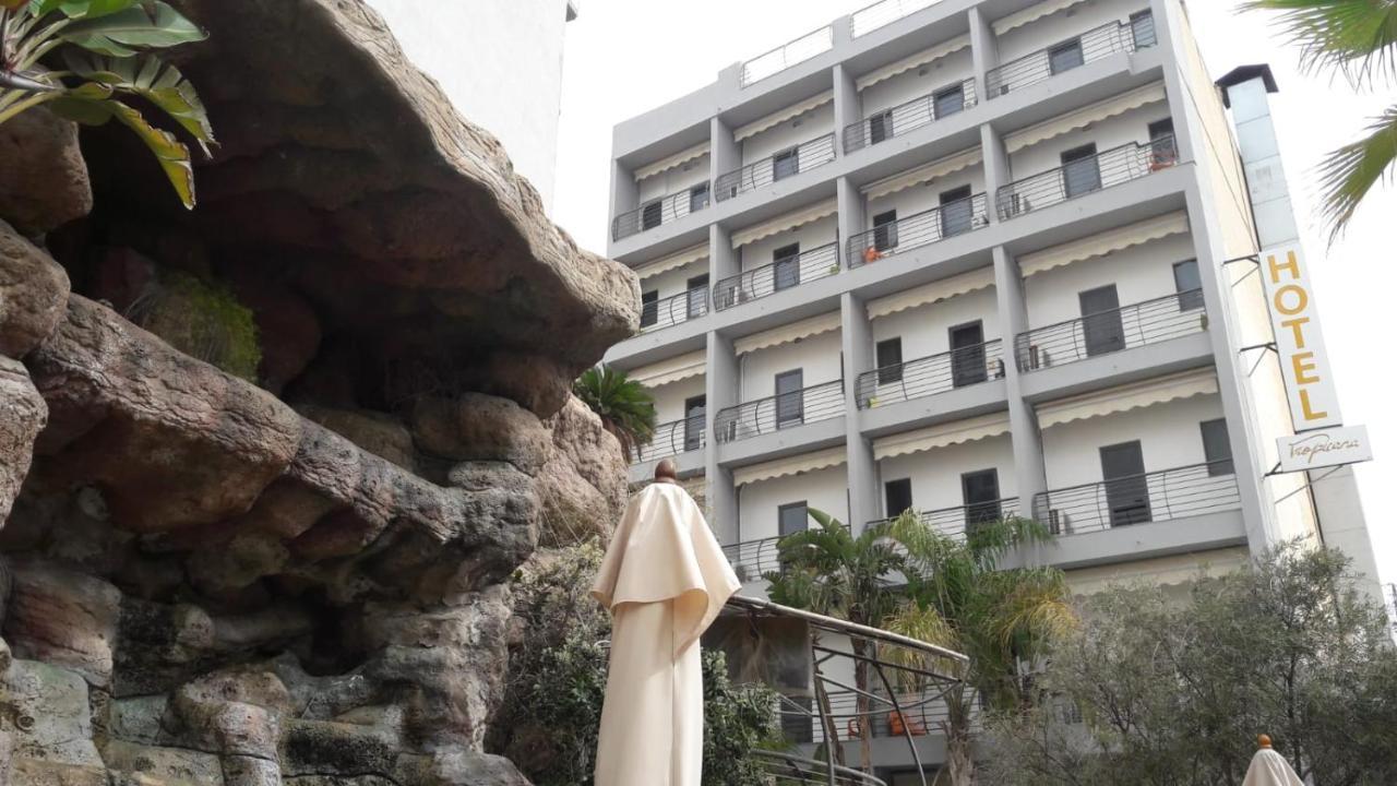 Tropicana Hotel St. Julian's Exterior foto